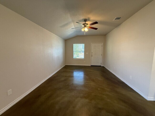 Building Photo - 108 Lowes Blvd