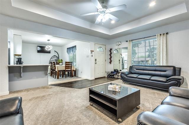 Foto del edificio - 414 E Hazelwood St