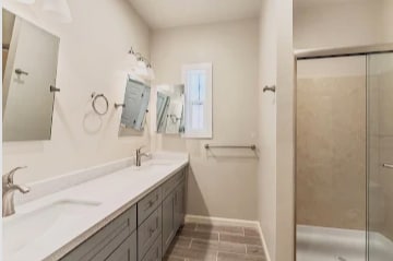 Building Photo - Unit MLK B7
