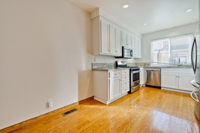 Building Photo - 4616 Hampton Falls Pl