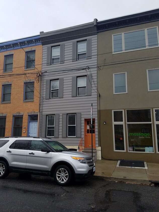 Primary Photo - 748 Fitzwater St