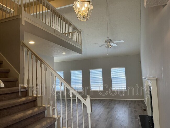 Building Photo - 1800 N 12th St