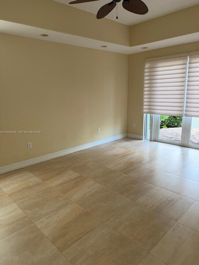 Foto del edificio - 3085 NE 208th Terrace