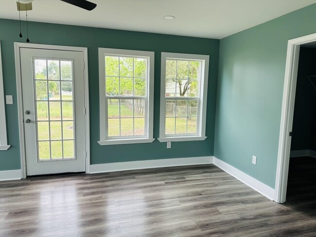 Photo - 4307 Lewis Ave House