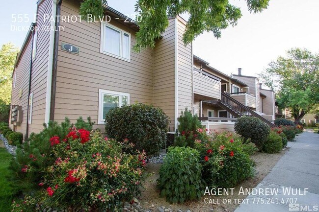 Building Photo - Spacious Condo With Amazing Amenities