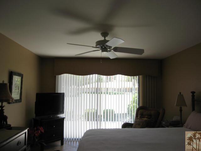 Building Photo - 229 Las Lomas