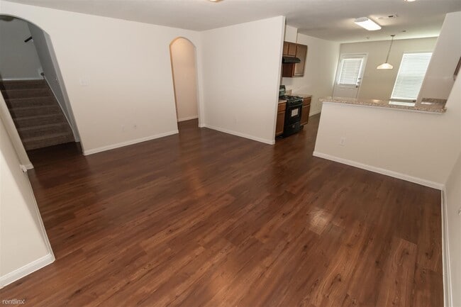 Building Photo - 4 br, 2.5 bath House - 5907 Sugar Field Ln