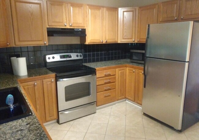 Foto del edificio - 2 Bedroom Duplex in Anderson