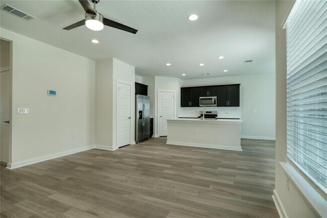 Building Photo - 1049 Winnsboro Dr