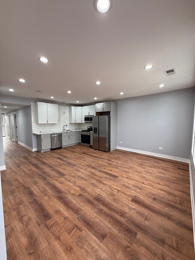 Foto del edificio - 4907 W Walton St