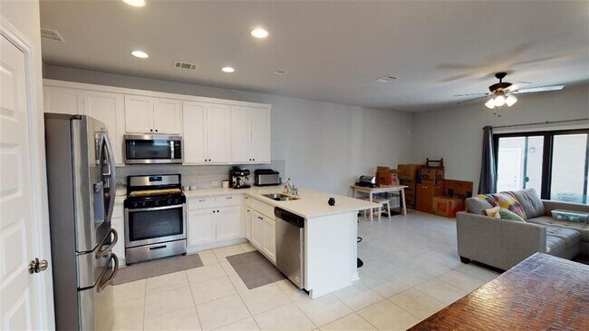 Foto del edificio - 1720 Yaupon Grove Ln