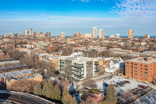 Aerial Photo - 1615-1627 N Burling St