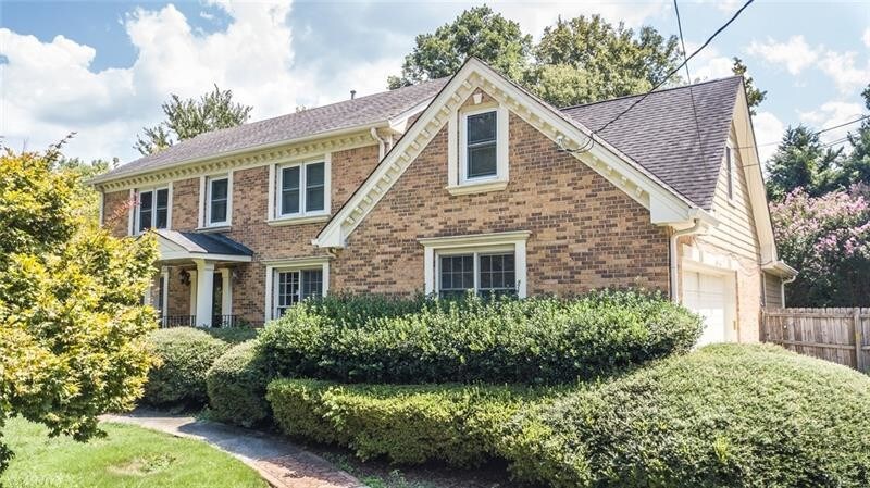 Foto principal - 2149 Dunwoody Glen