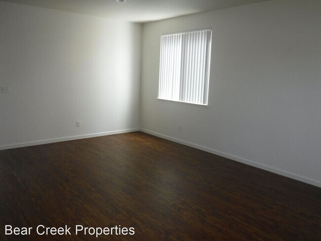 Building Photo - 3 br, 2.5 bath House - 256 Mono Lake Ave