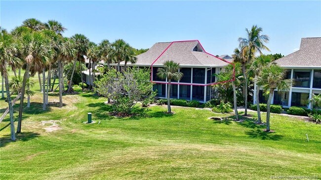 Foto del edificio - 324 Golfview Cir