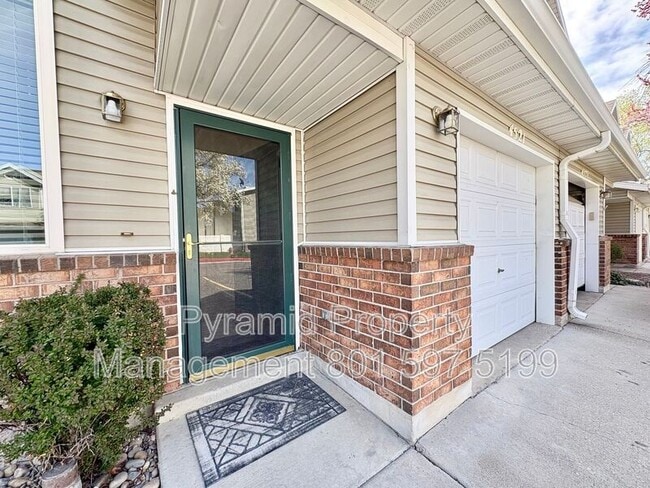 Photo - 4521 Bella Verde Ct House