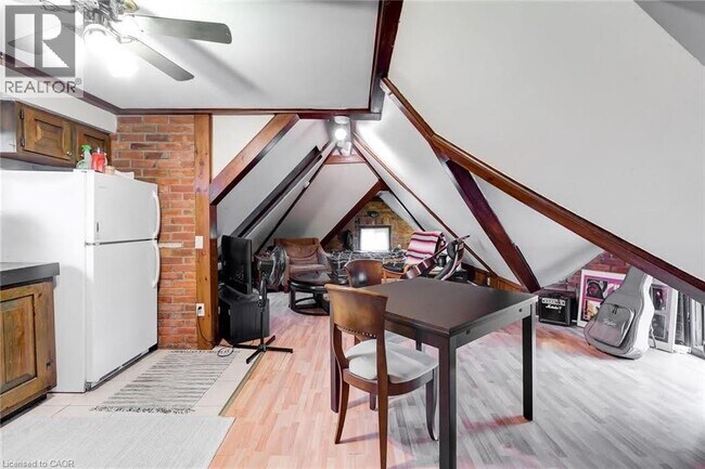 Photo du bâtiment - 44 Ashley St