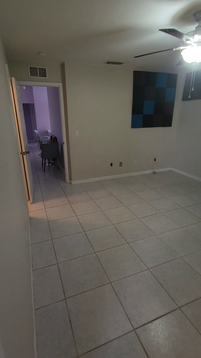 Foto del edificio - 1432 SE 16th St