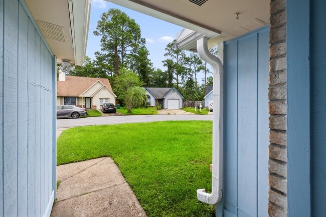 Foto del edificio - 3045 Yorktown Cir