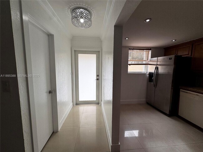 Foto del edificio - 8405 SW 137th Ave