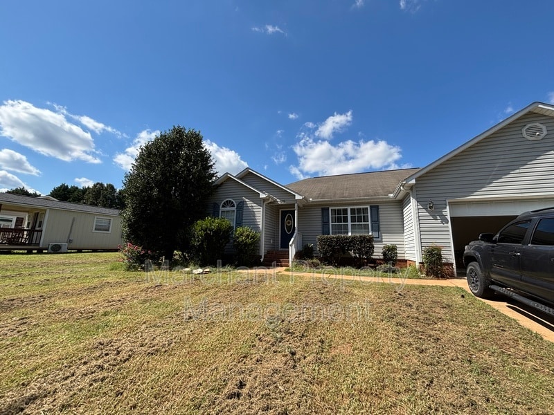 Foto principal - 125 Red Globe Ln