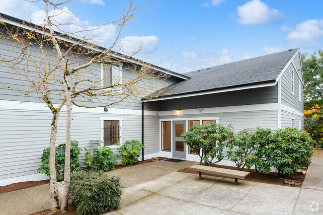 Entrance & courtyard - Gregory Gene Apartments