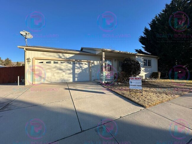 Foto del edificio - 1 Month Free!!! Beautiful 3BR 2 Bath home with RV Parking!