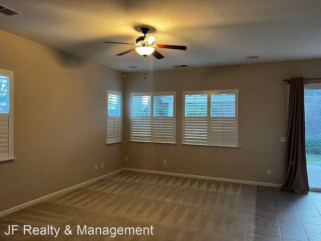 Building Photo - 3 br, 2 bath House - 2600 Torrey Pines Dr