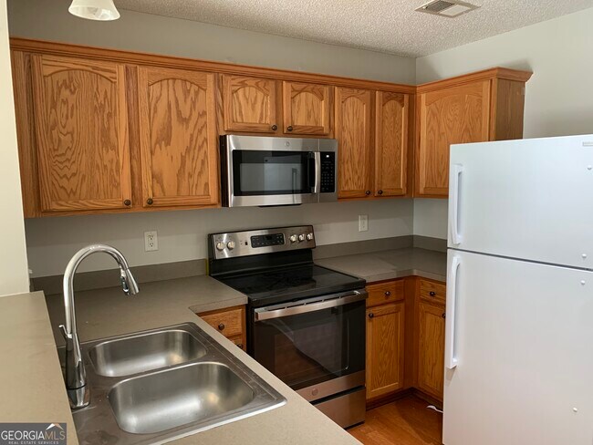 Foto del edificio - 122 Fox Creek Dr