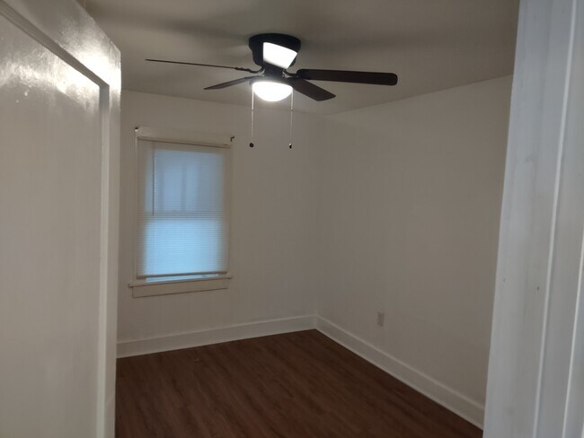 Foto del edificio - 202 Hillview Ave