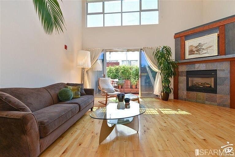 Primary Photo - 128 Morris St