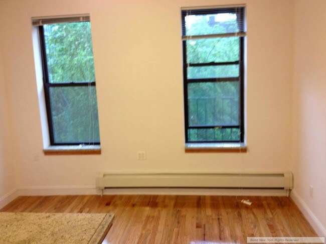 Building Photo - 1450 1st Ave