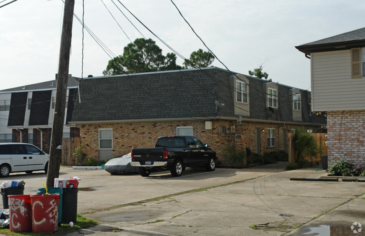 Foto del edificio - 4832 Quincy St