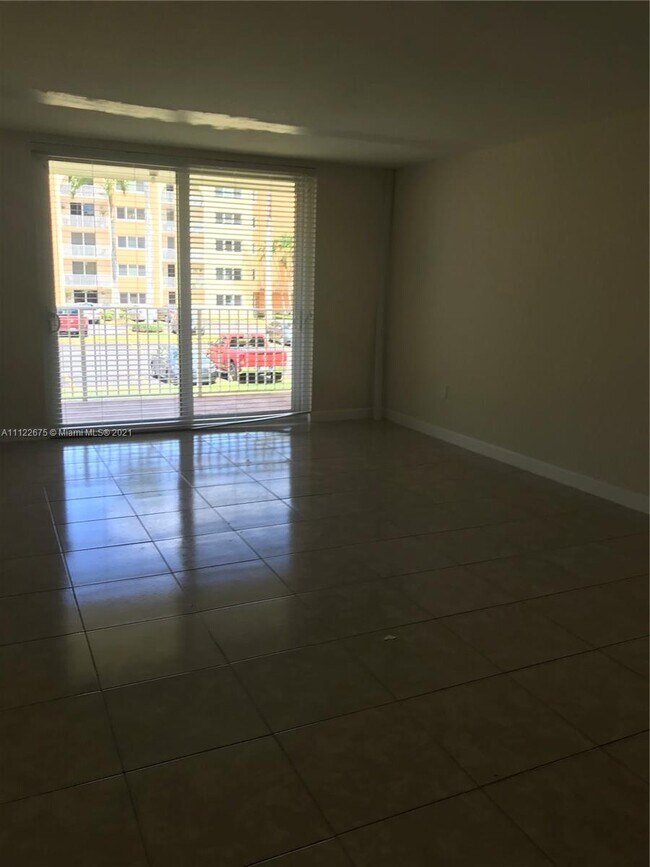 Building Photo - 6980 NW 186th St