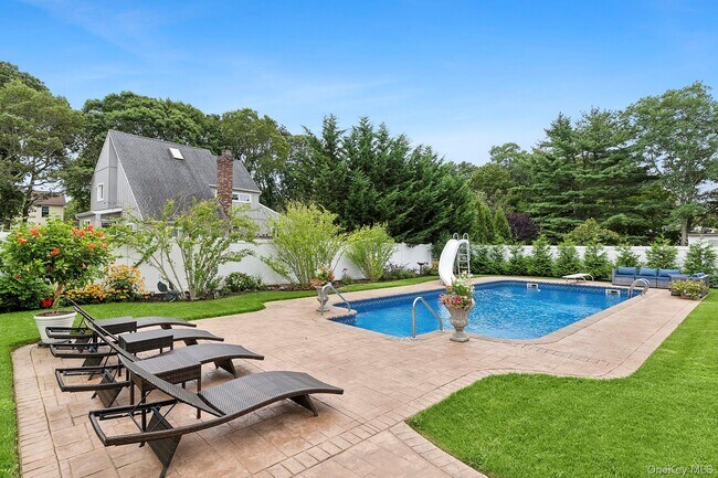 Foto del edificio - 48 Fanning Ave