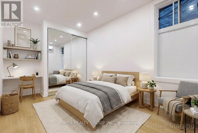 Building Photo - 71 Gloucester St