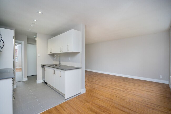 Building Photo - 25 Eccleston Dr