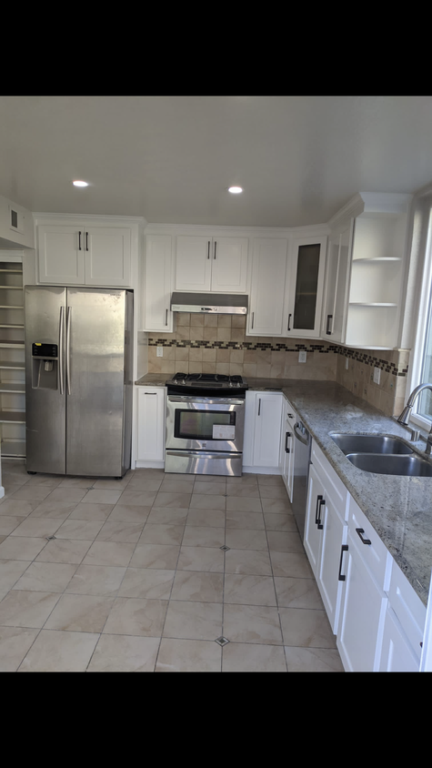 Foto principal - 507 N Cascade Terrace