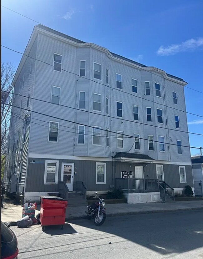Building Photo - 11-15 Lilley Ave