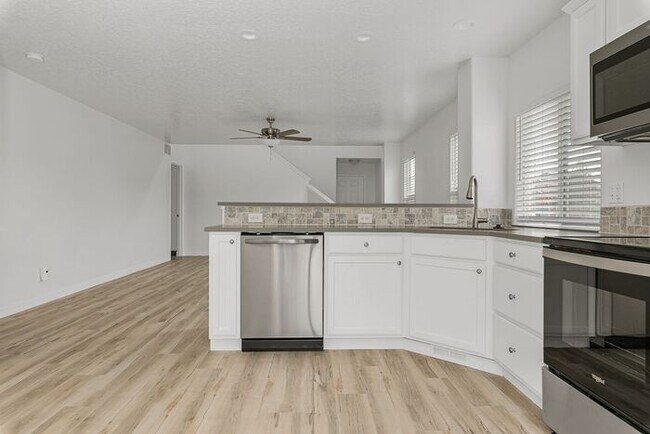 Foto del edificio - Beautiful Single Family Home for Rent in M...