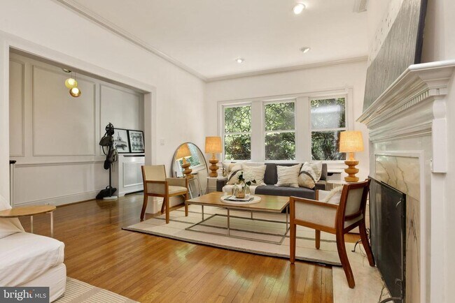 Foto del edificio - 2023 Belmont Rd NW