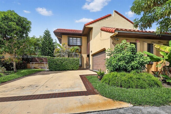 Foto del edificio - 20424 NE 10th Ct Rd