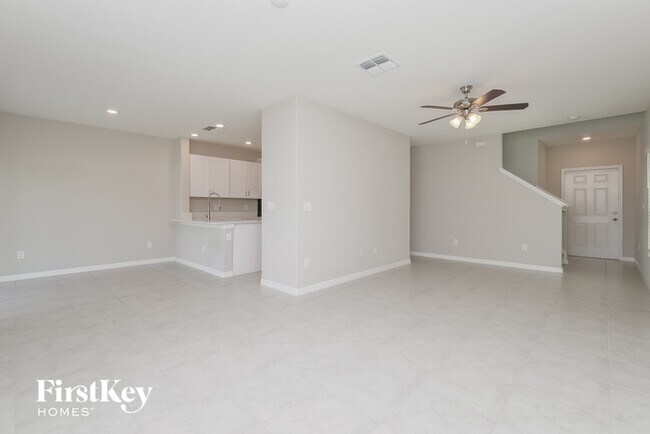 Building Photo - 7015 Samuel Ivy Dr