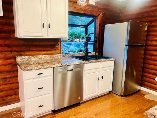 Foto del edificio - 39409 Canyon Dr