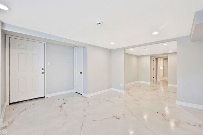 Foto del edificio - 7314 S King Dr