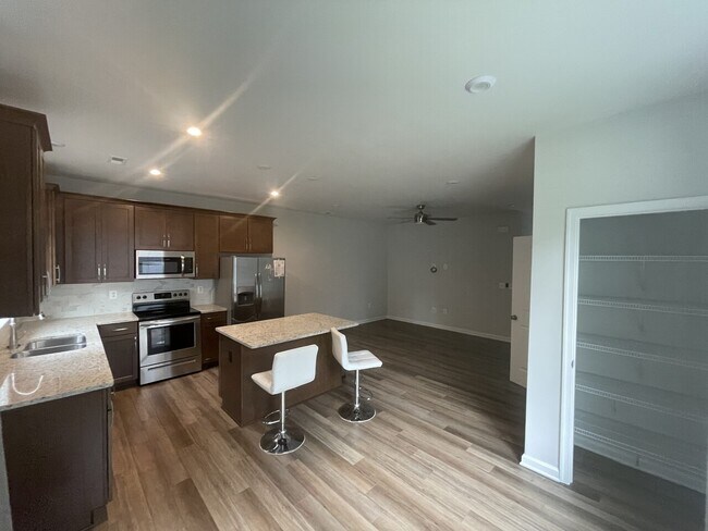 Building Photo - 9232 St Charles Cir