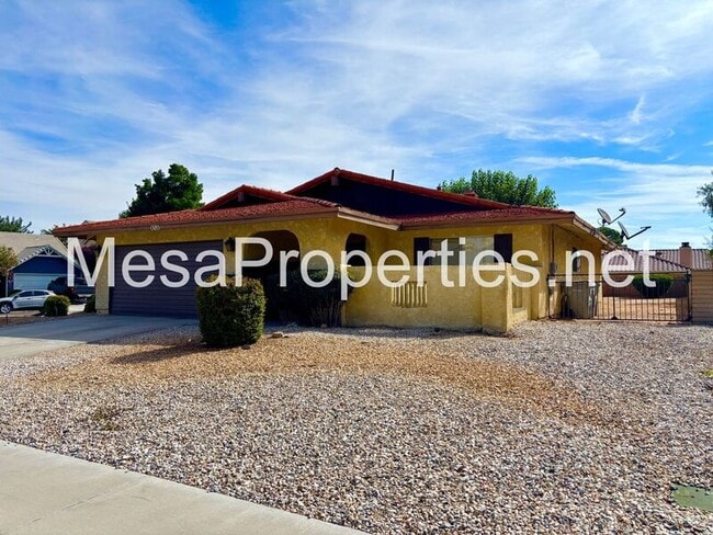 Building Photo - 13185 Rolling Ridge Dr