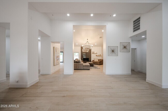 Foto del edificio - 8156 E Questa Rd