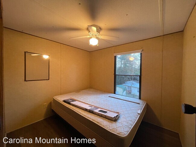 Foto del edificio - 2 br, 1 bath House - 250 Camp Creek Estates