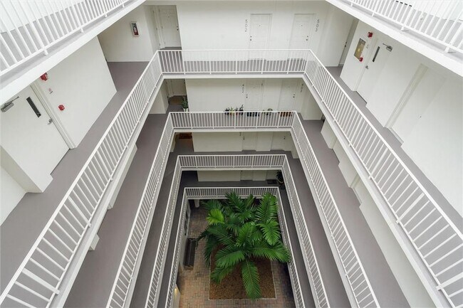 Foto del edificio - 1770 E Las Olas Blvd